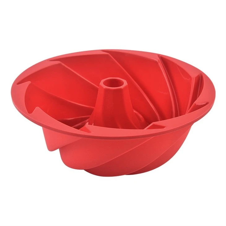 red cake tools